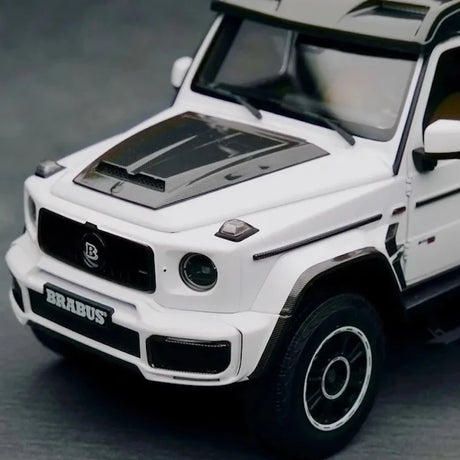 [Almost Real] 1:18 Mercedes-Benz 2023 G63 AMG 4x4 Brabus 800 White Model Car Die-Cast