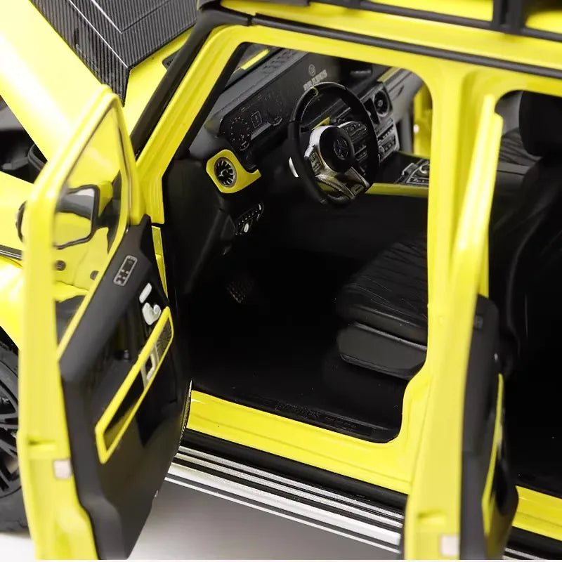 [Almost Real] 1:18 Mercedes-Benz 2023 G63 AMG 4x4 Brabus 800 Yellow Model Car Die-Cast