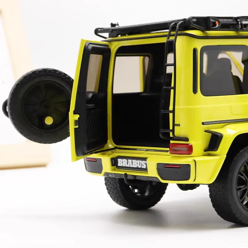 [Almost Real] 1:18 Mercedes-Benz 2023 G63 AMG 4x4 Brabus 800 Yellow Model Car Die-Cast