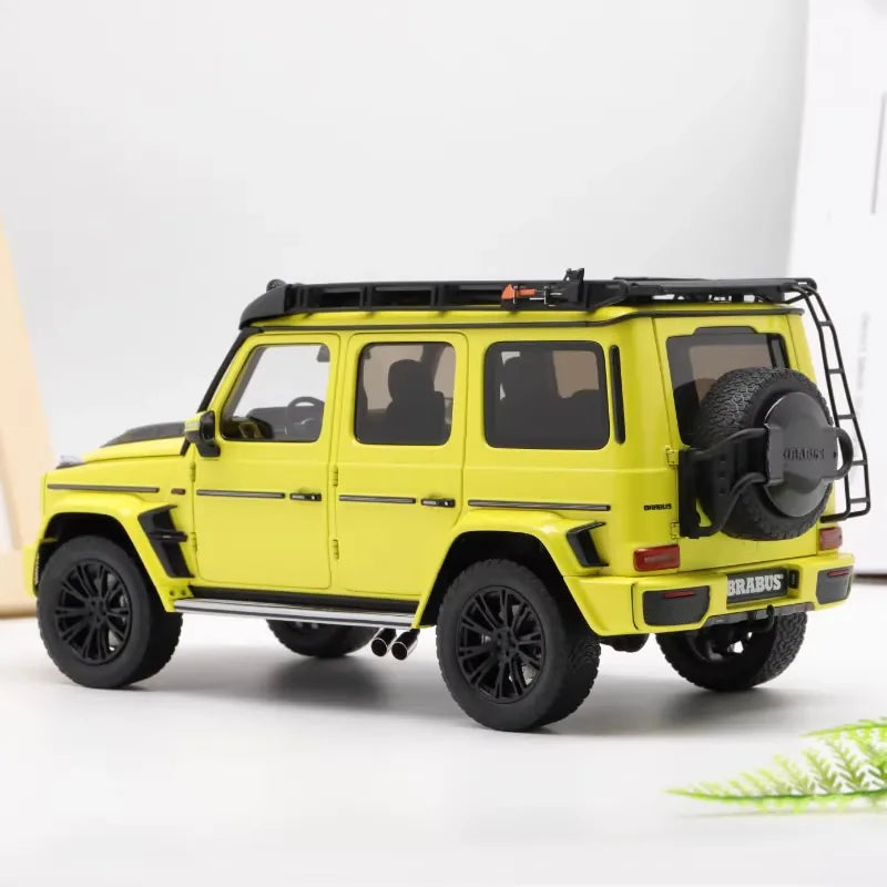 [Almost Real] 1:18 Mercedes-Benz 2023 G63 AMG 4x4 Brabus 800 Yellow Model Car Die-Cast