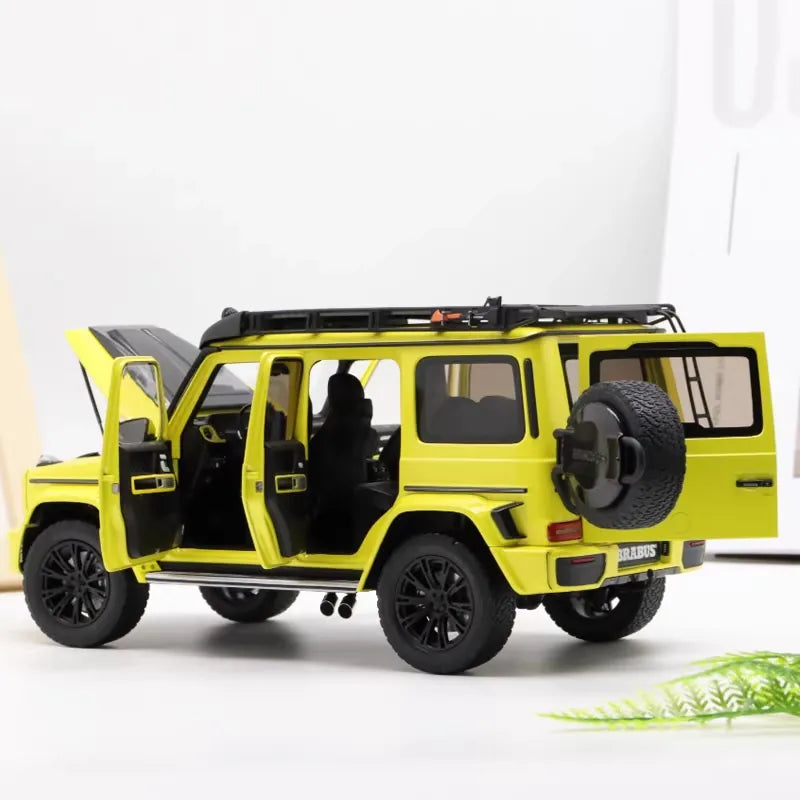 [Almost Real] 1:18 Mercedes-Benz 2023 G63 AMG 4x4 Brabus 800 Yellow Model Car Die-Cast