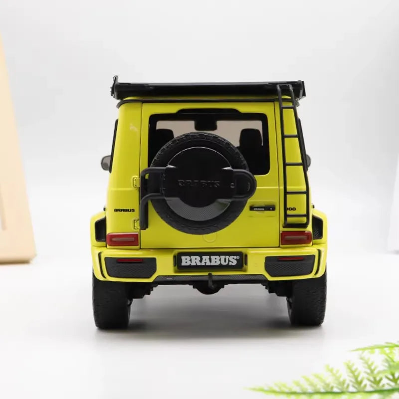 [Almost Real] 1:18 Mercedes-Benz 2023 G63 AMG 4x4 Brabus 800 Yellow Model Car Die-Cast