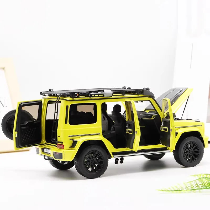 [Almost Real] 1:18 Mercedes-Benz 2023 G63 AMG 4x4 Brabus 800 Yellow Model Car Die-Cast