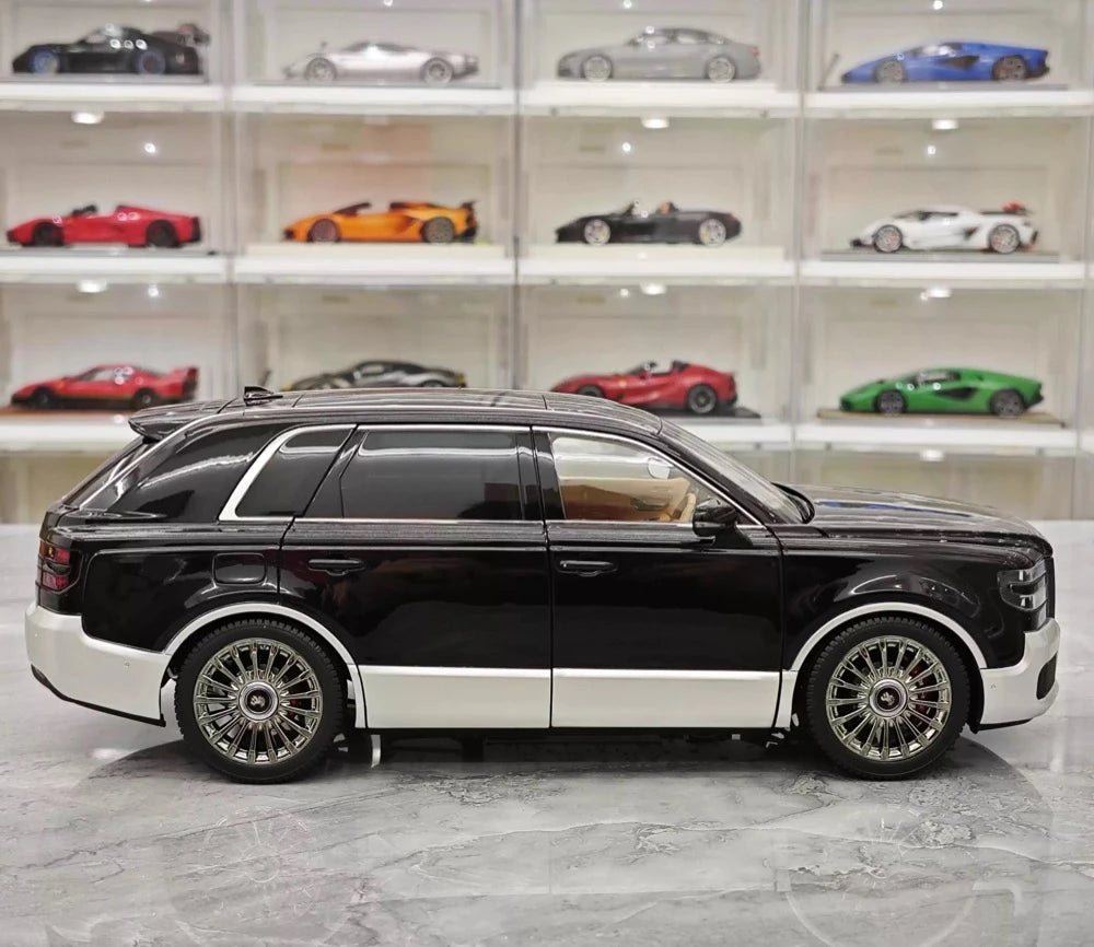 [Almost Real] 1:18 Toyota 2023 Century SUV Black Model Car Die-Cast