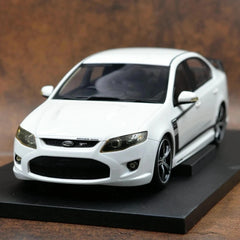 [Apex] 1:18 Ford 2012 FPV GT-R Spec Boss 335 White Model Car Resin