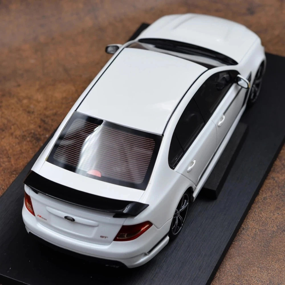 [Apex] 1:18 Ford 2012 FPV GT-R Spec Boss 335 White Model Car Resin