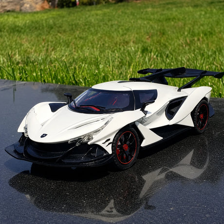 Apollo 2019 Intensa Emozione White 1:24 – Modèle d’exposition en métal moulé sous pression