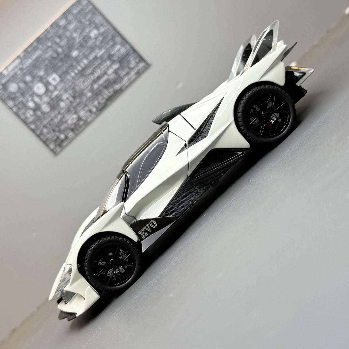 Apollo 2022 Project Evo White 1:32 – Druckguss-Display-Modell in Druckguss