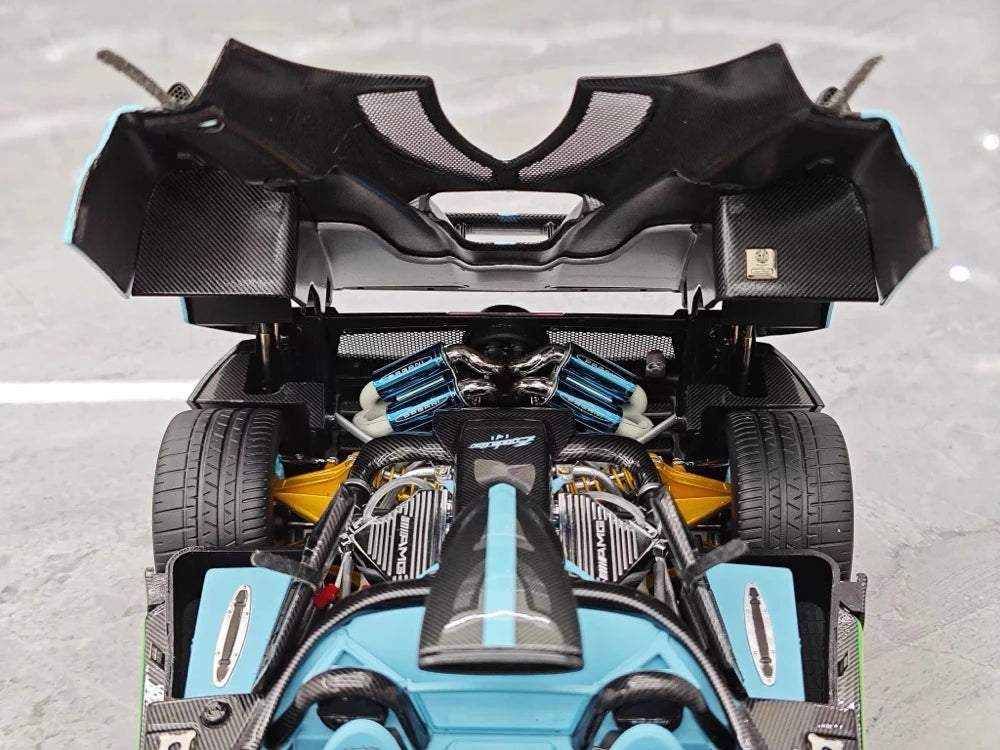 [Almost Real] 1:18 Pagani 2009 Zonda Uno Roadster blu modellino di auto Die-Cast