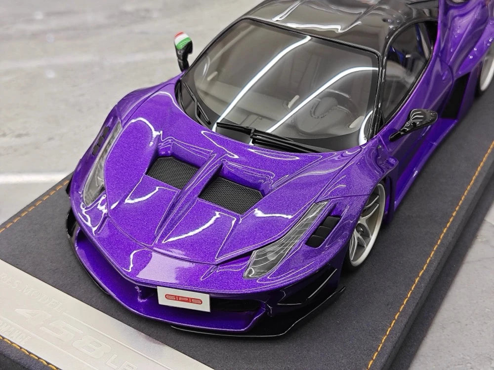 [Ares modello] 1:18 Ferrari 2010 458 GT Widebody viola modellino di auto resina