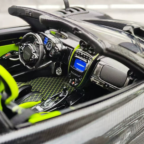 AustraLux Pagani 2019 Huayra Roadster BC Carbon Fiber Green 1:18 – Collectible Resin Model Resin