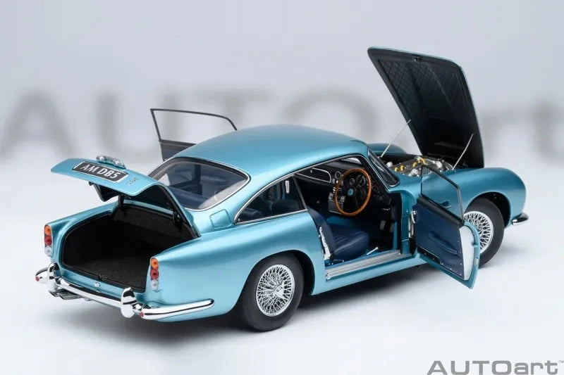 [AutoArt] 1:18 Aston Martin 1963 DB5 Blue Model Car Die-Cast