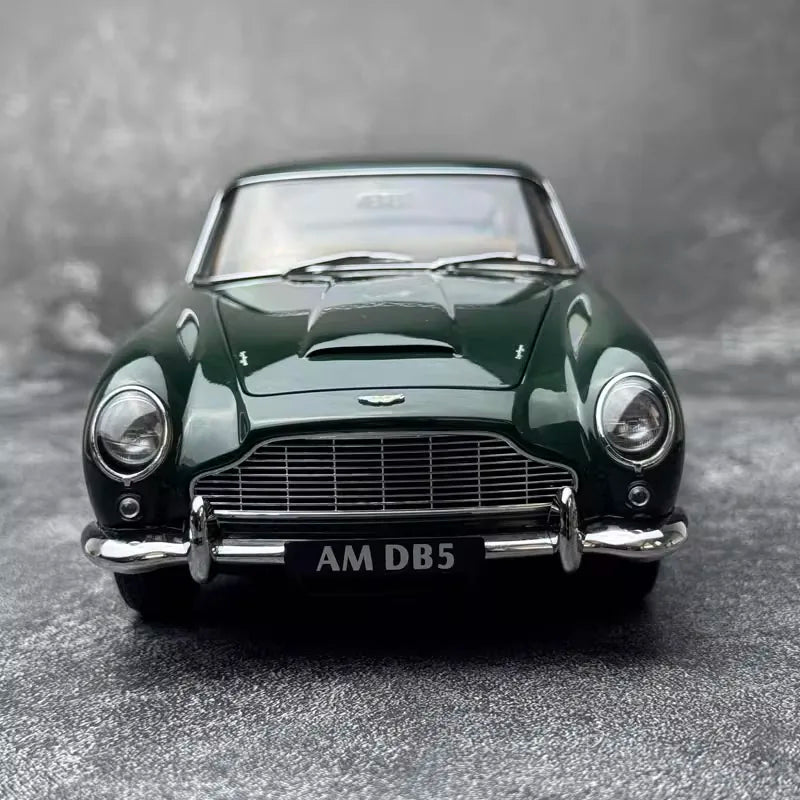 [AutoArt] 1:18 Aston Martin 1963 DB5 Green Model Car Die-Cast