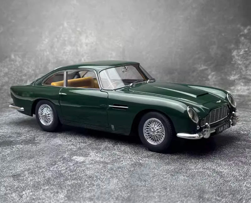 [AutoArt] 1:18 Aston Martin 1963 DB5 Green Model Car Die-Cast