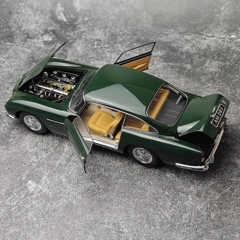 [AutoArt] 1:18 Aston Martin 1963 DB5 Green Model Car Die-Cast