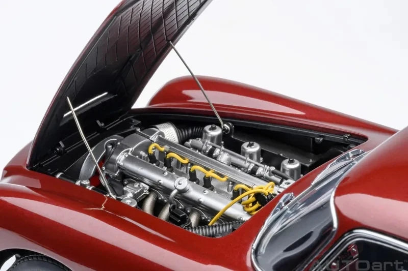 [AutoArt] 1:18 Aston Martin 1963 DB5 Magenta Model Car Die-Cast
