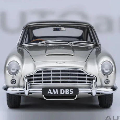 [AutoArt] 1:18 Aston Martin 1963 DB5 Silver Model Car Die-Cast