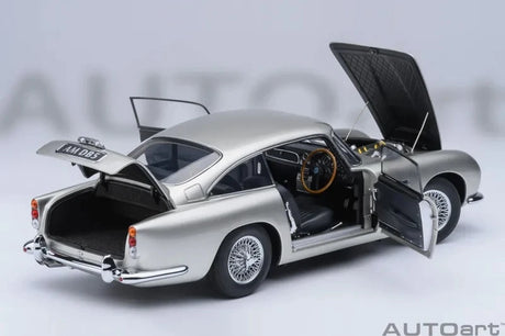 [AutoArt] 1:18 Aston Martin 1963 DB5 Silver Model Car Die-Cast