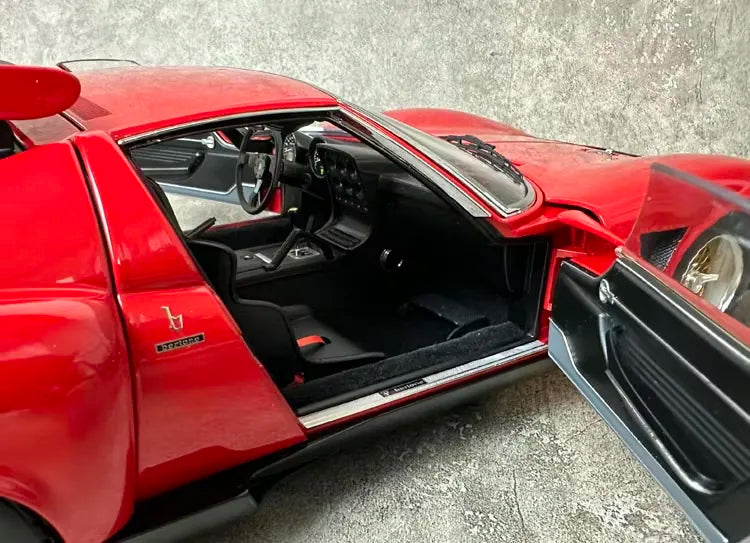 [AutoArt] 1:18 Lamborghini 1975 Miura Jota SVR Red Model Car Die-Cast