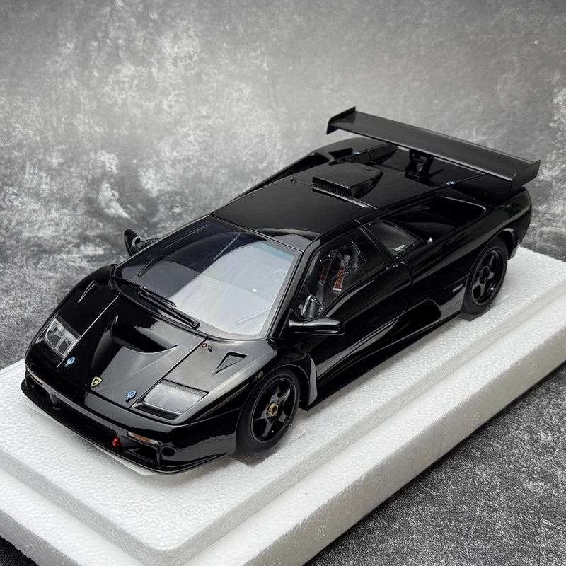 [AutoArt] 1:18 Lamborghini 2000 Diablo GTR Black Model Car Die-Cast