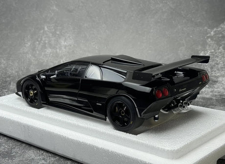 [AutoArt] 1:18 Lamborghini 2000 Diablo GTR Black Model Car Die-Cast