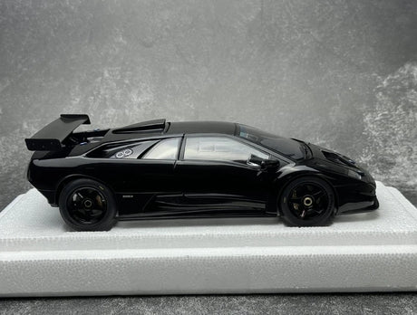 [AutoArt] 1:18 Lamborghini 2000 Diablo GTR Black Model Car Die-Cast