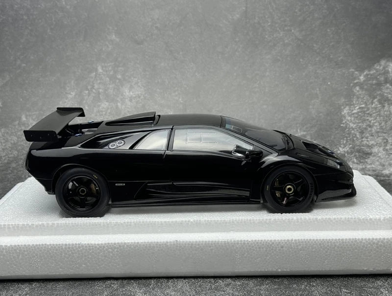 [AutoArt] 1:18 Lamborghini 2000 Diablo GTR Black Model Car Die-Cast