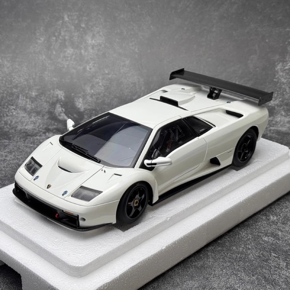 [AutoArt] 1:18 Lamborghini 2000 Diablo GTR White Model Car Die-Cast