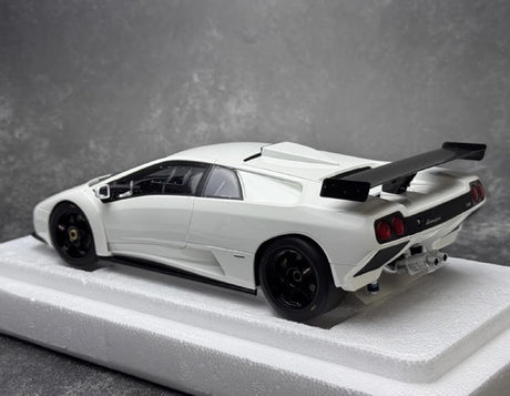 [AutoArt] 1:18 Lamborghini 2000 Diablo GTR White Model Car Die-Cast