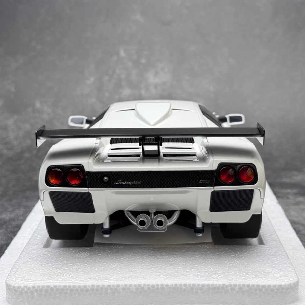 [AutoArt] 1:18 Lamborghini 2000 Diablo GTR White Model Car Die-Cast