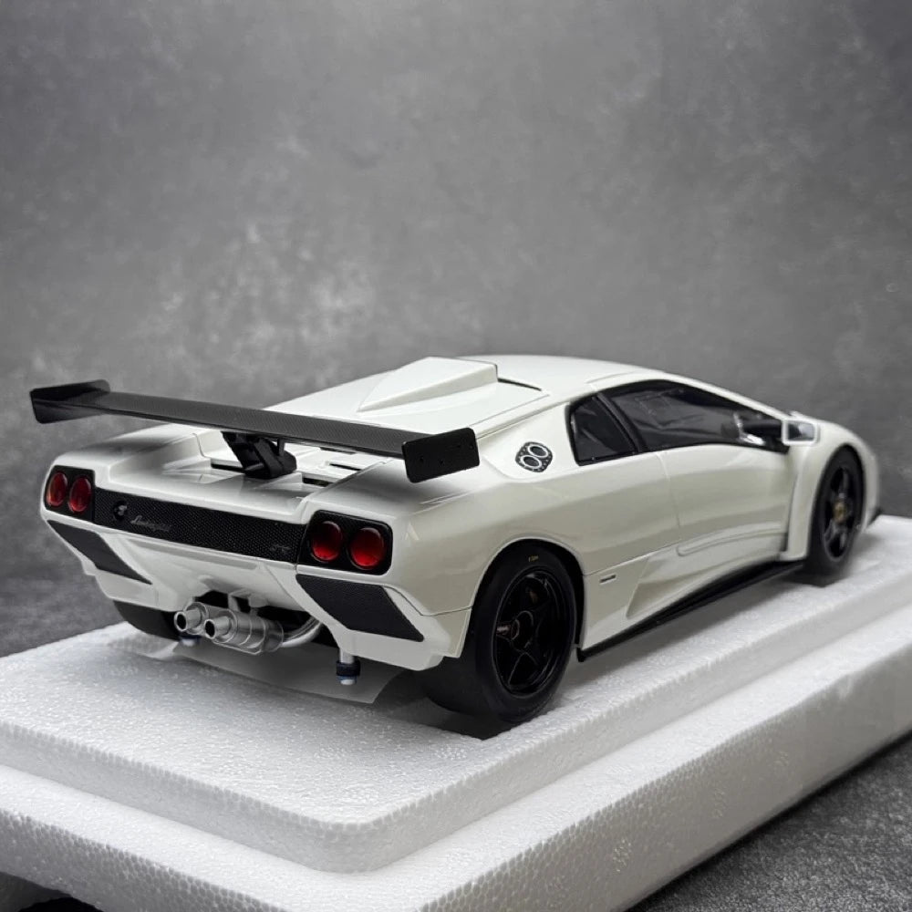 [AutoArt] 1:18 Lamborghini 2000 Diablo GTR White Model Car Die-Cast