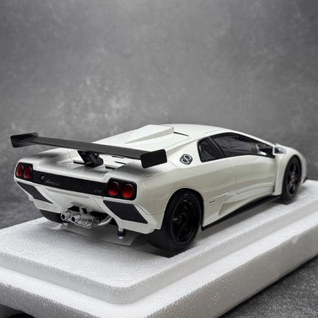 [AutoArt] 1:18 Lamborghini 2000 Diablo GTR White Model Car Die-Cast