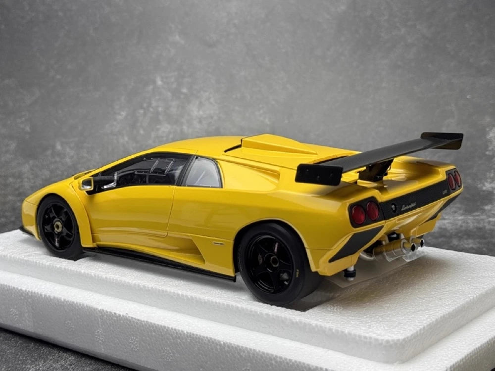 [AutoArt] 1:18 Lamborghini 2000 Diablo GTR giallo modellino di auto Die-Cast