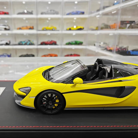 [AutoArt] 1:18 McLaren 2017 570S Spider Yellow Model Car Resin