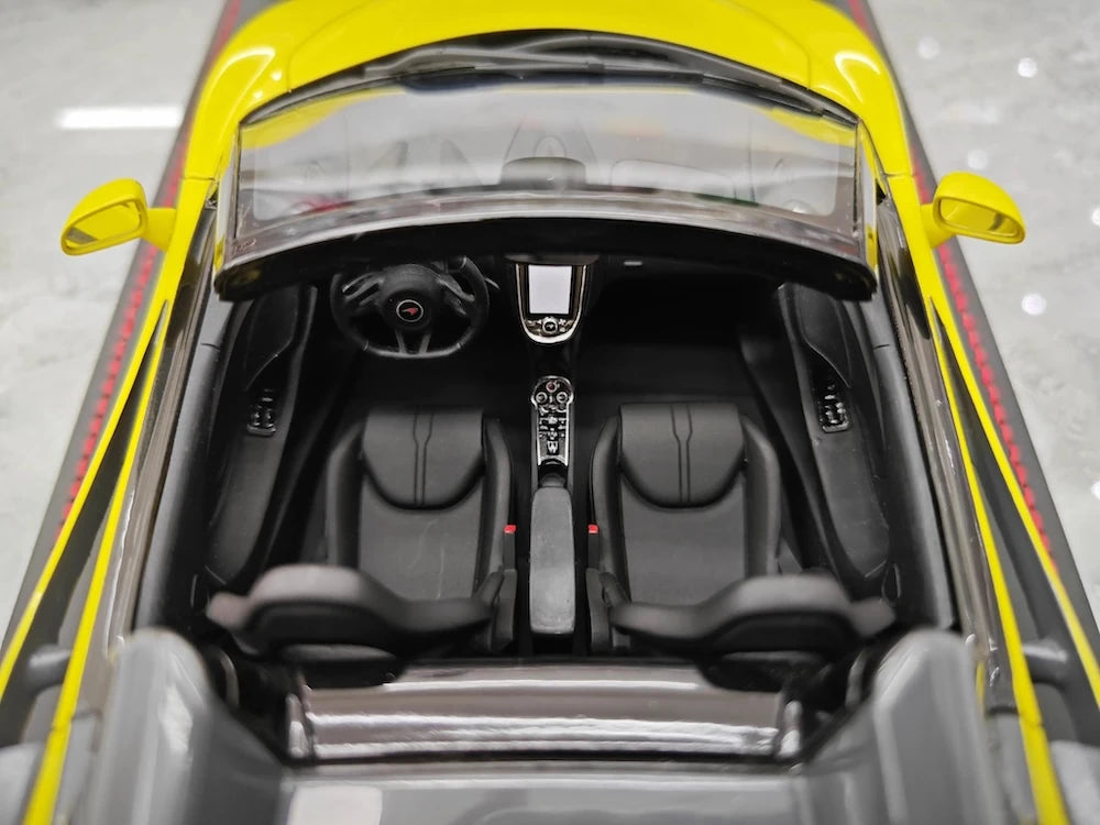 [AutoArt] 1:18 McLaren 2017 570S Spider Yellow Model Car Resin