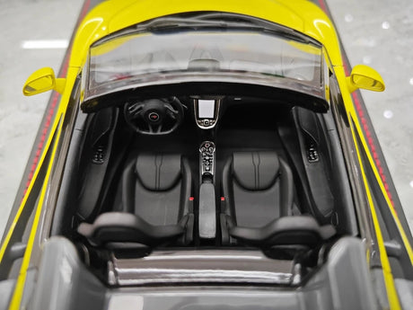 [AutoArt] 1:18 McLaren 2017 570S Spider Yellow Model Car Resin