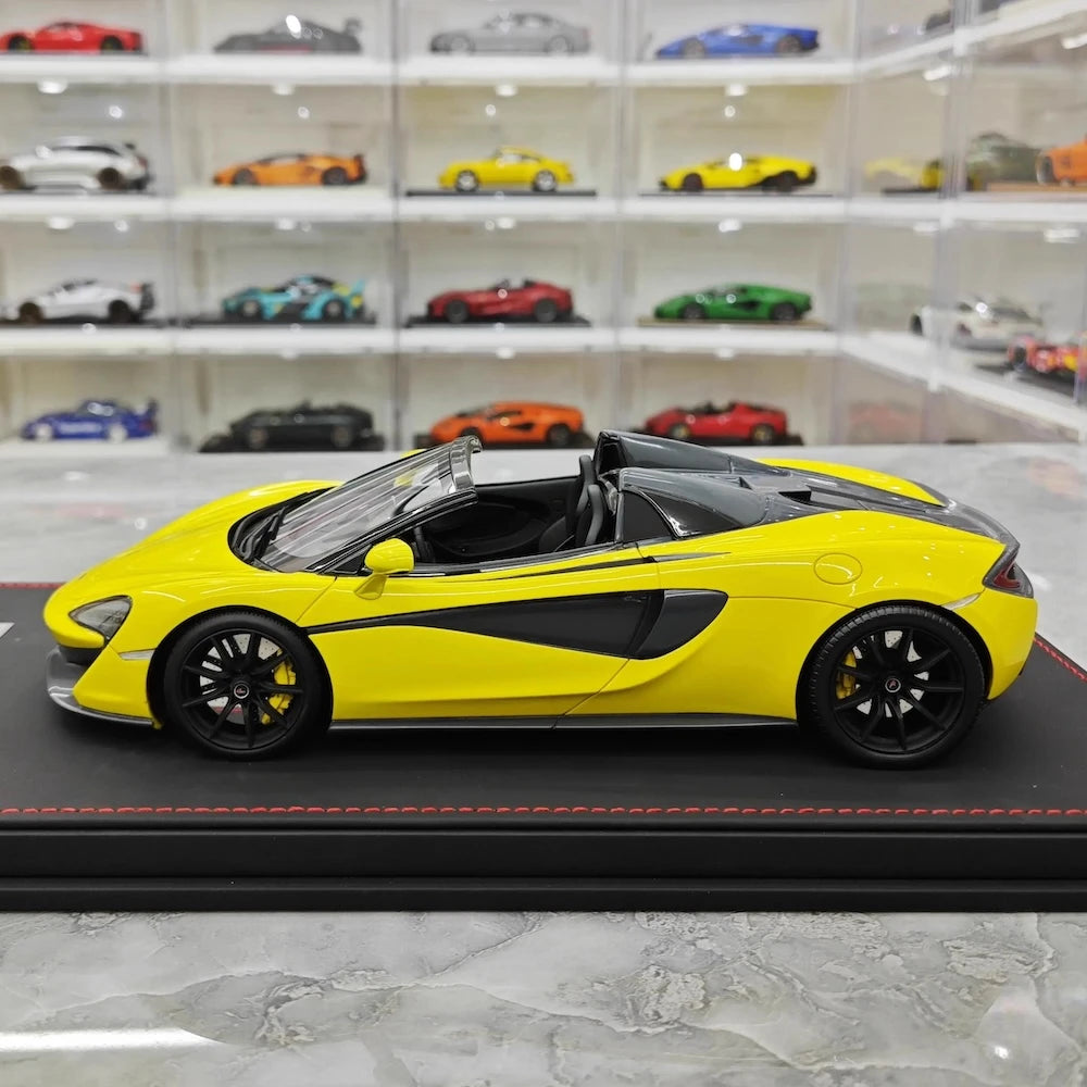 [AutoArt] 1:18 McLaren 2017 570S Spider Yellow Model Car Resin