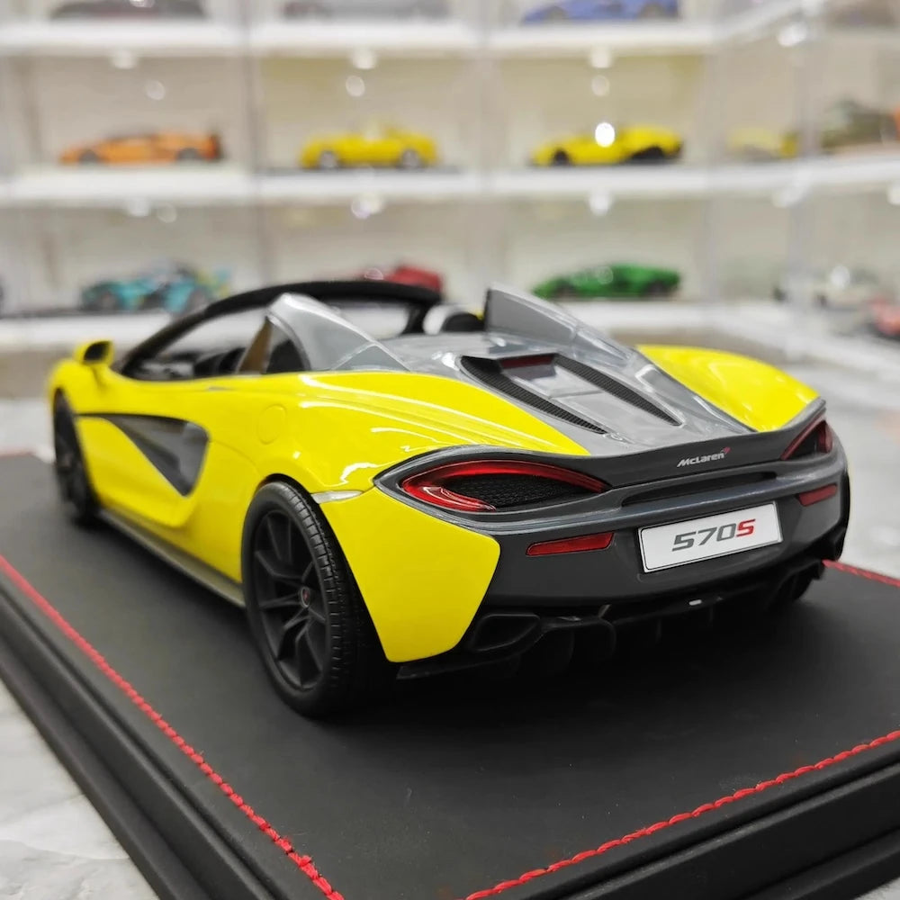 [AutoArt] 1:18 McLaren 2017 570S Spider Yellow Model Car Resin
