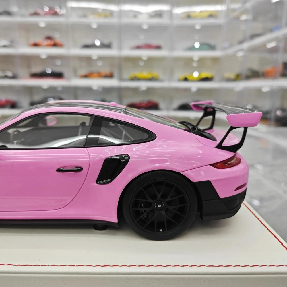 [Davis & Giovanni] 1:18 Porsche 2018 911 GT2 RS Weissach Package Pink Model Car Resin