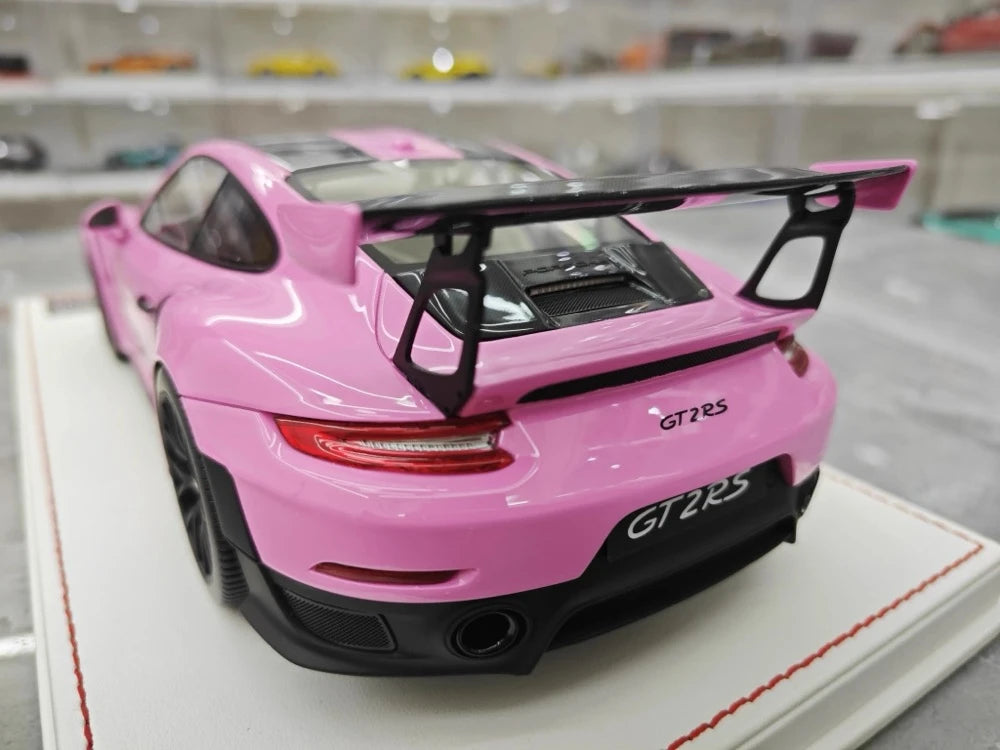 [Davis & Giovanni] 1:18 Porsche 2018 911 GT2 RS Weissach Package Pink Model Car Resin