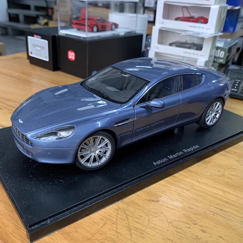 [AutoArt] 1:18 Aston Martin 2010 Rapide Blue Model Car Die-Cast