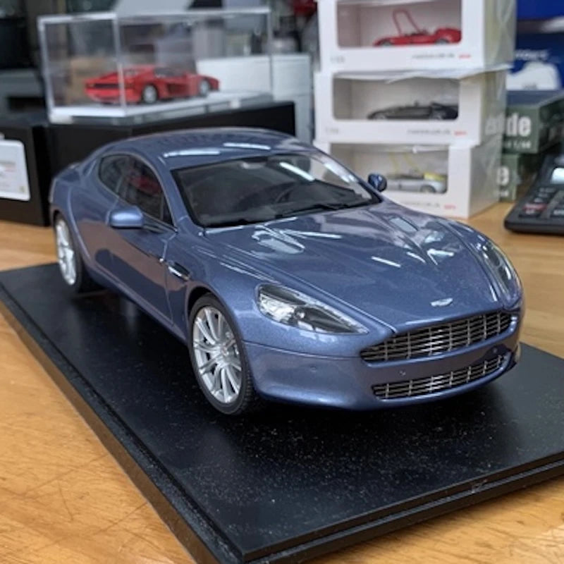 [AutoArt] 1:18 Aston Martin 2010 Rapide Blue Model Car Die-Cast