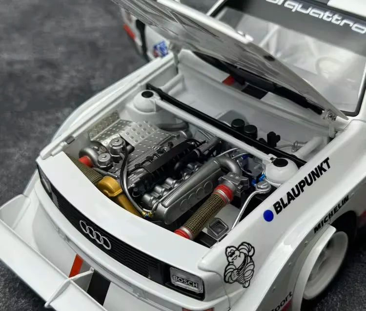 [AutoArt] 1:18 Audi 1987 Quattro S1 Pikes Peak modellino di auto resina
