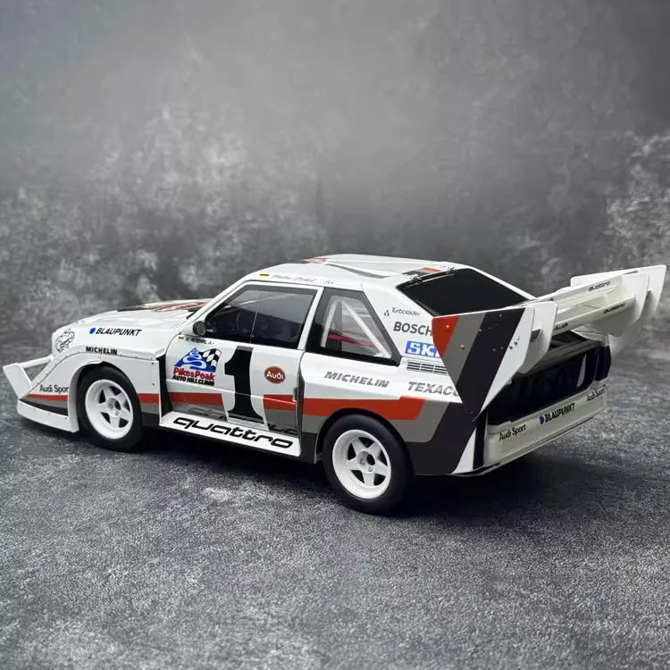 [AutoArt] 1:18 Audi 1987 Quattro S1 Pikes Peak modellino di auto resina