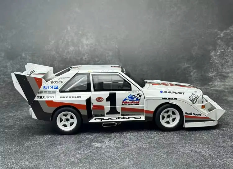 [AutoArt] 1:18 Audi 1987 Quattro S1 Pikes Peak モデルカー レジン