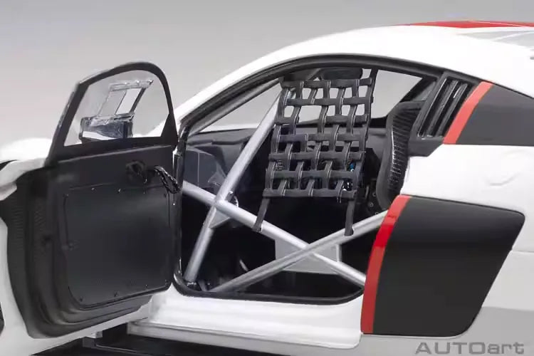 [AutoArt] 1:18 Audi 2017 R8 LMS Nurburgring 24h No.1 Model Car Die-Cast