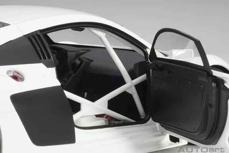 [AutoArt] 1:18 Audi 2017 R8 LMS Nurburgring 24h White Model Car Die-Cast