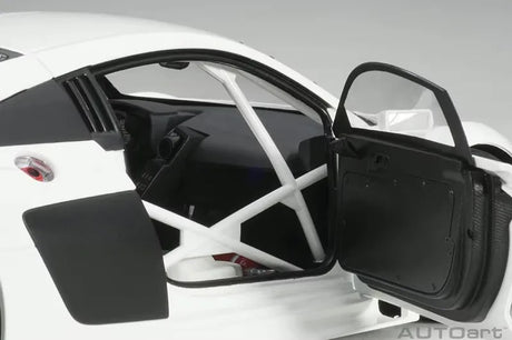 [AutoArt] 1:18 Audi 2017 R8 LMS Nurburgring 24h White Model Car Die-Cast