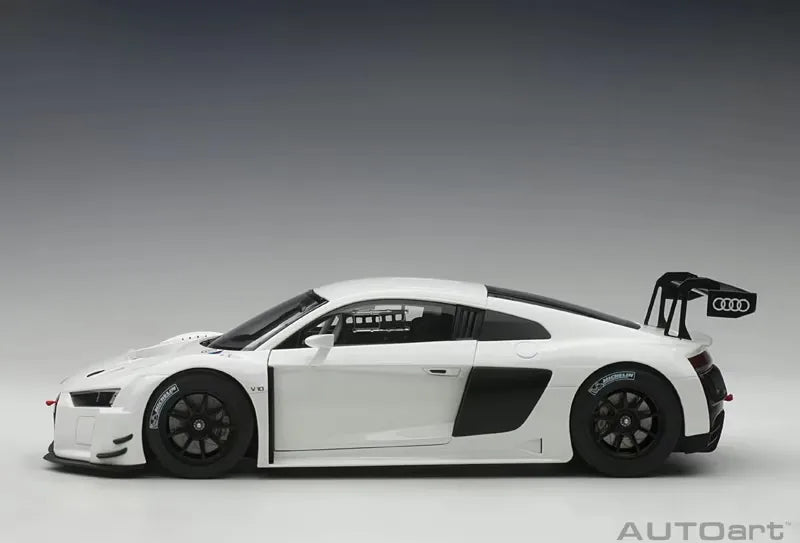 [AutoArt] 1:18 Audi 2017 R8 LMS Nurburgring 24h White Model Car Die-Cast
