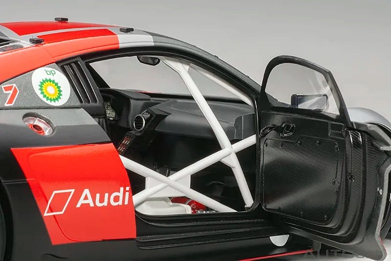 [AutoArt] 1:18 Audi 2018 R8 LMS GT3 No.37A Bathurst Model Car Die-Cast